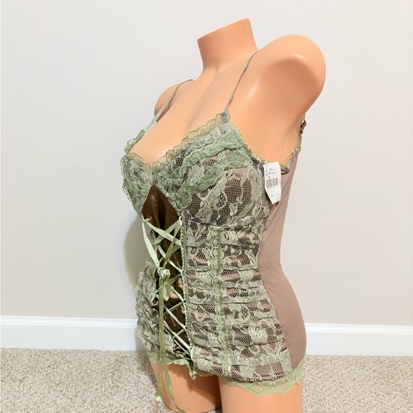 Lace-Up Green Lingerie Chemise - Picture 3 of 7